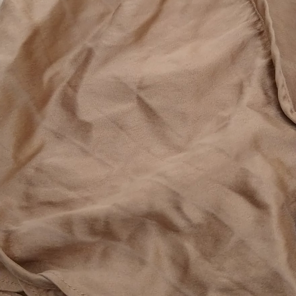 BCBG Max Azria Silk wrap top. VINTAGE - Picture 6 of 8